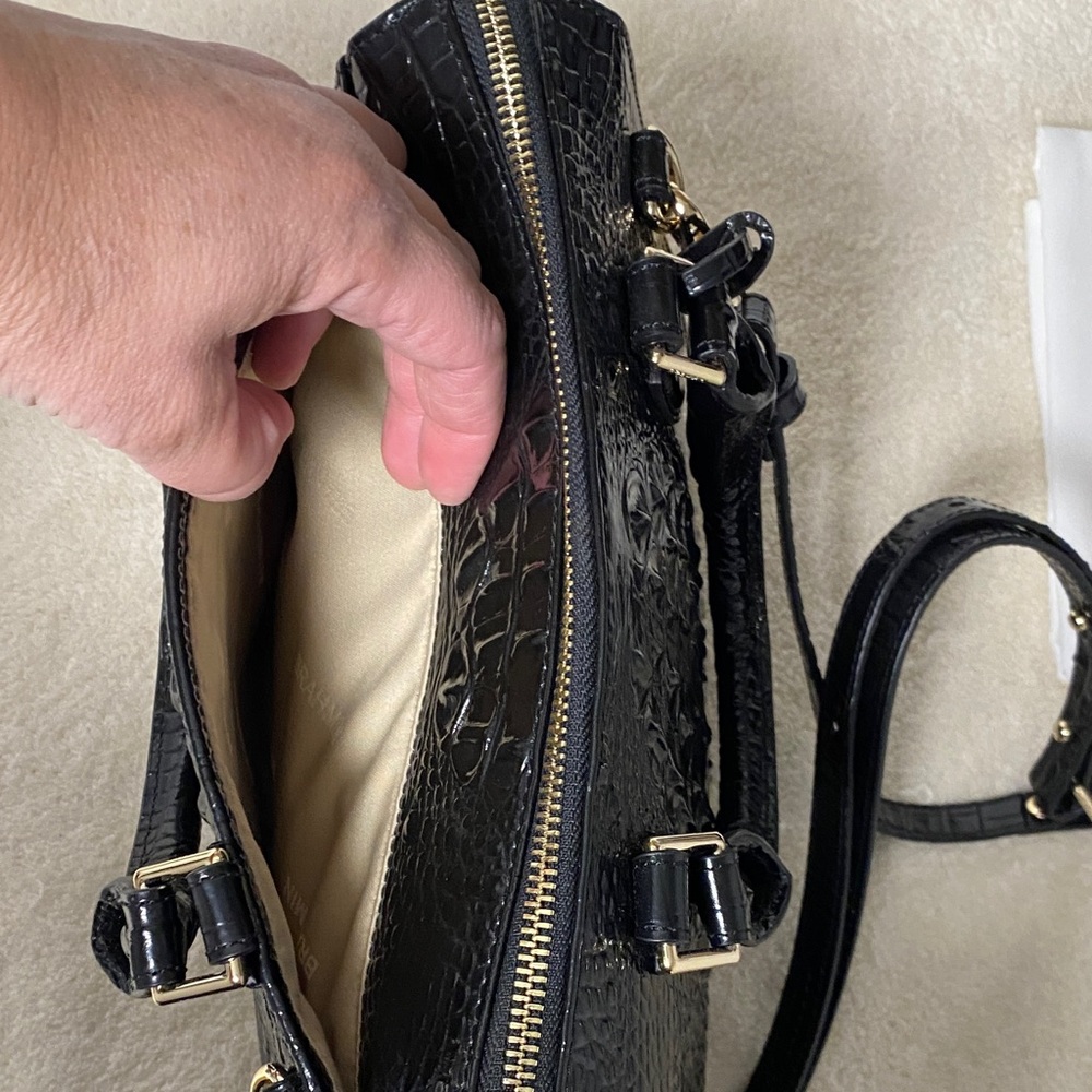 NWOT Brahmin Black Crocodile-Embossed Shoulder Bag - Picture 8 of 10